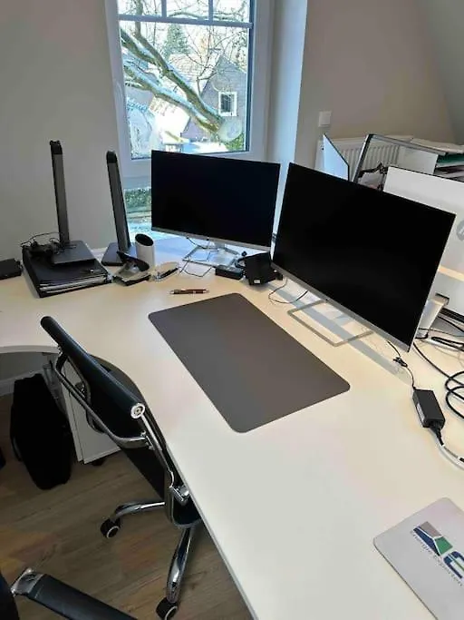 Apartment Wunderschoener Neubau Im Gruenen Halstenbek